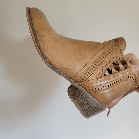 Funky Ankle Zip Boots - Picture 2 of 4